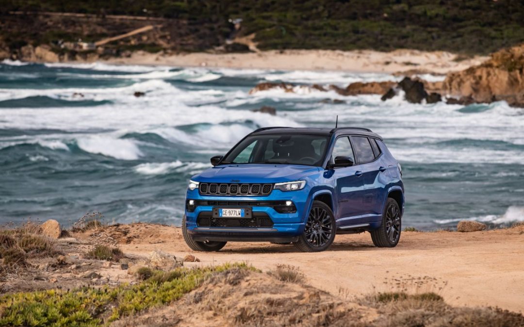 Jeep Compass 4xe, con Unlimited chilometri e ricariche illimitati