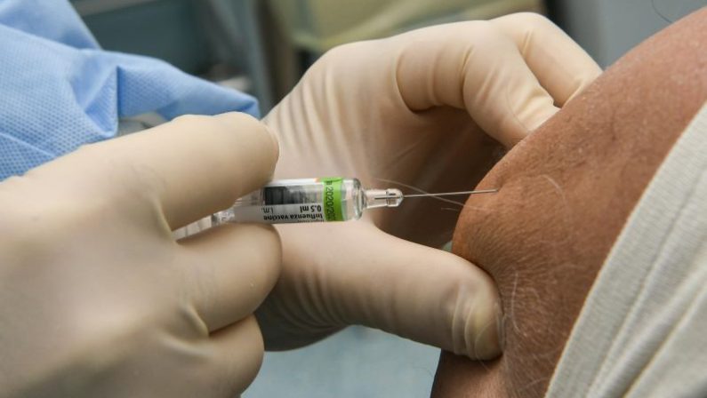 Vaccino, in Italia oltre 87,5 milioni di somministrazioni
