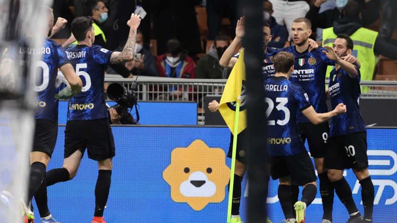 Dybala risponde a Dzeko, Inter-Juve finisce 1-1