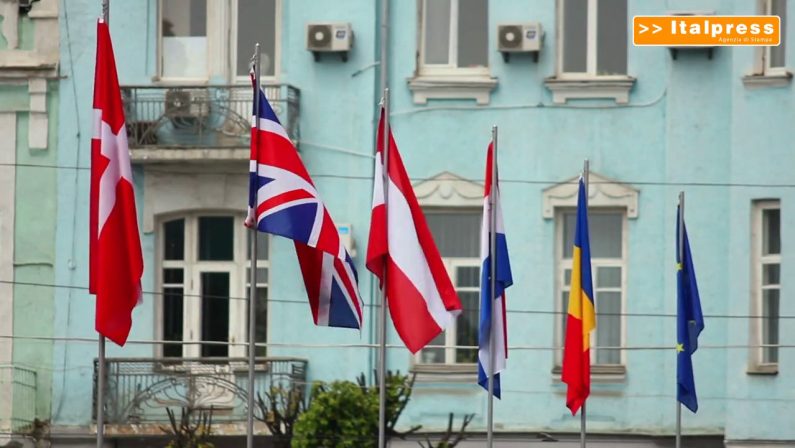 Bilancio Ue, dal parlamento più fondi per la ripresa