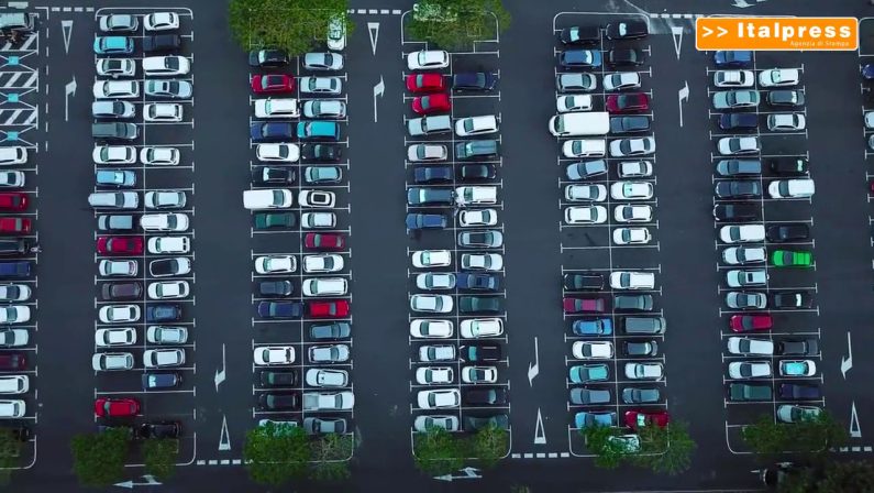 Auto, ad agosto in calo la produzione italiana