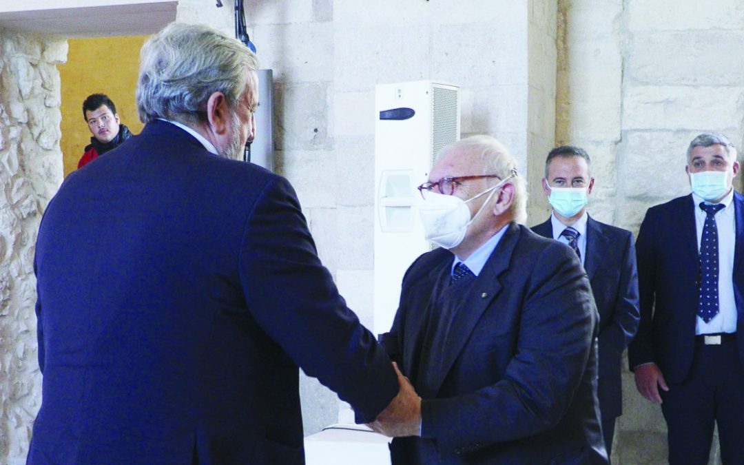 Il ministro Bianchi accolto a Trani dal presidente Emiliano