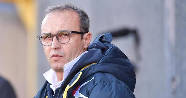 Serie B, il Crotone esonera Modesto, squadra affidata a Pasquale Marino