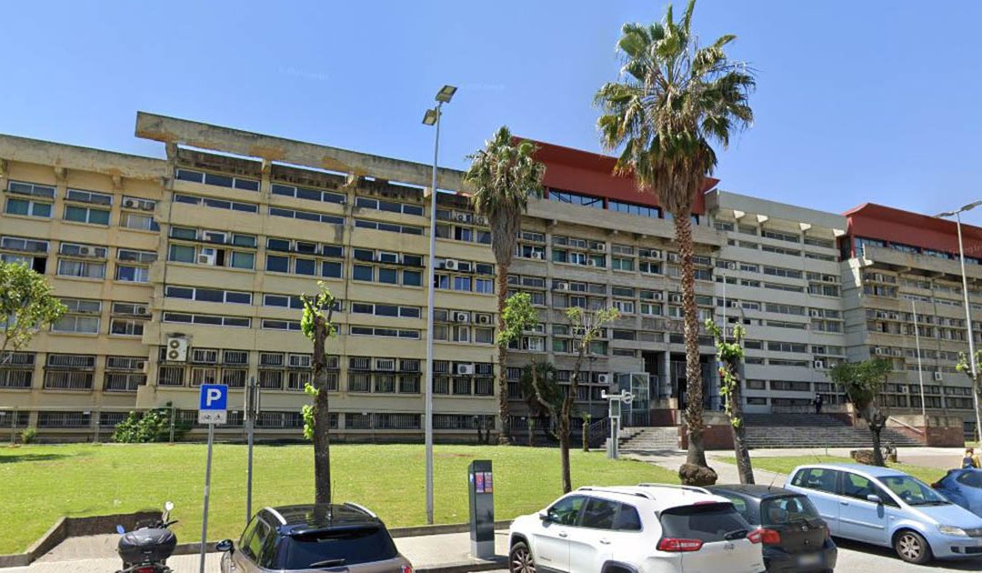 Il tribunale di Cosenza che ospita gli uffici della Procura