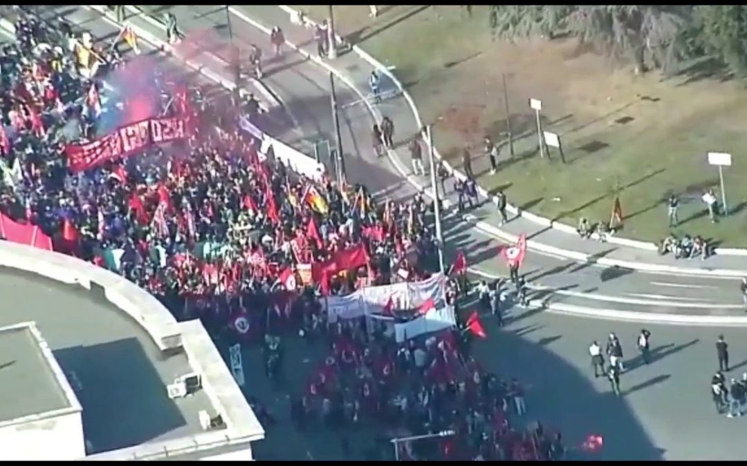 Le immagini dall’alto della manifestazione di Roma contro il G20