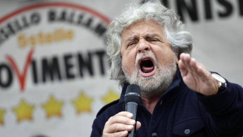 M5S, vanno via anche Crippa e D'Inca. Grillo al voto sotto una cattiva stella