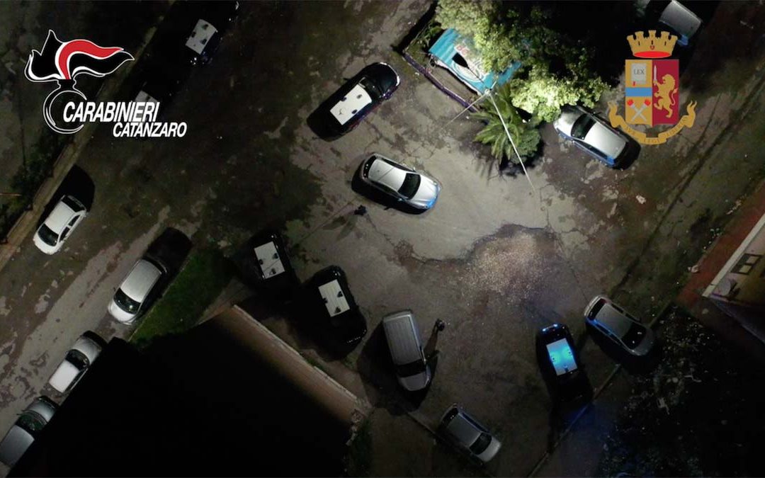 Catanzaro, operazione antidroga: 31 arresti