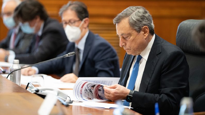 Draghi: nuovo patto sociale per difendere salari e pensioni