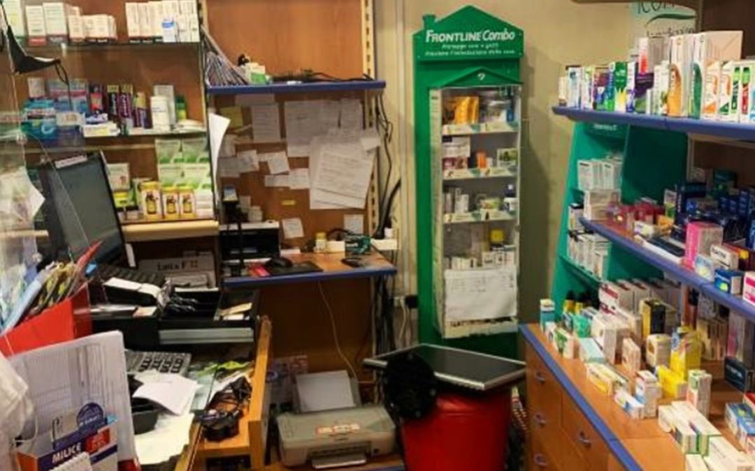 La parafarmacia visitata dai ladri a Pizzo