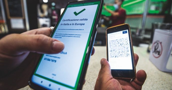 Prime dosi, 1536 in sette giorni: regge l’effetto green pass