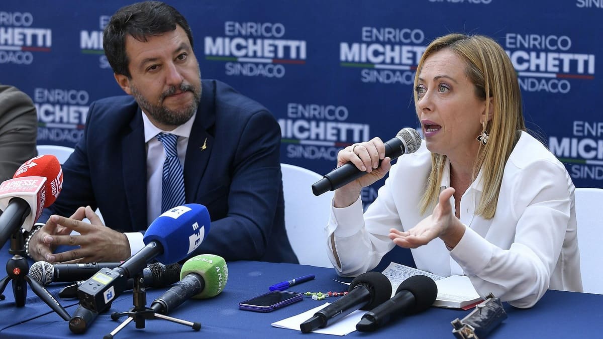 Mozione di sfiducia, il governo si ricompatta e Salvini se la cava