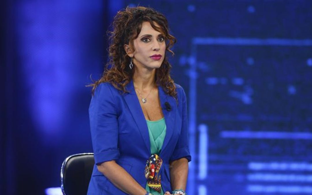 No Green pass, sospesa la vice questore salita sul palco di Roma