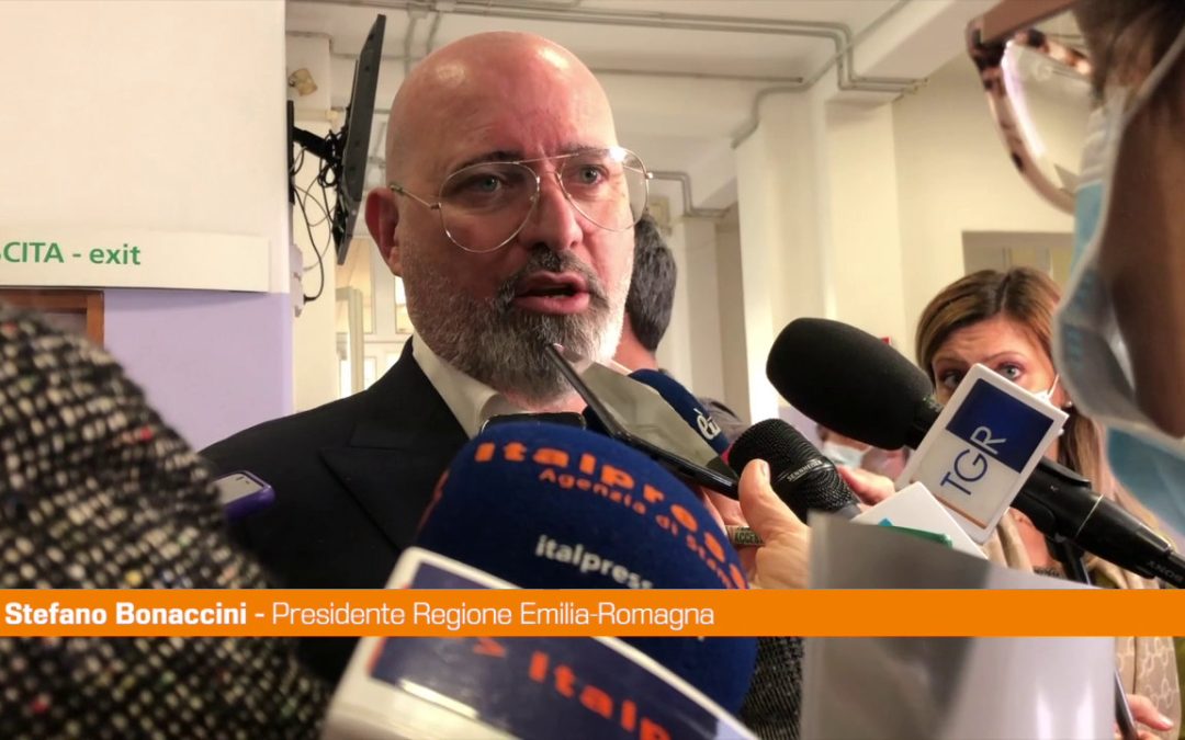 Bonaccini “Importante vaccinarsi per tenere a bada i ricoveri”