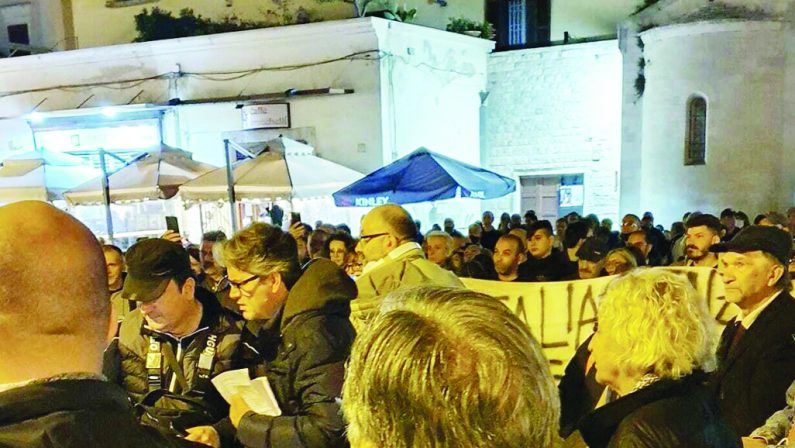 No vax, a Bari cortei vietati in sei zone