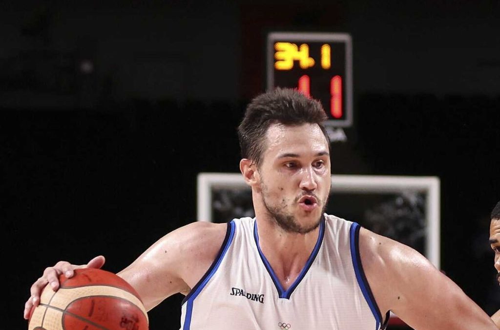 Nba, Doncic regala la vittoria a Dallas, Gallinari Ko