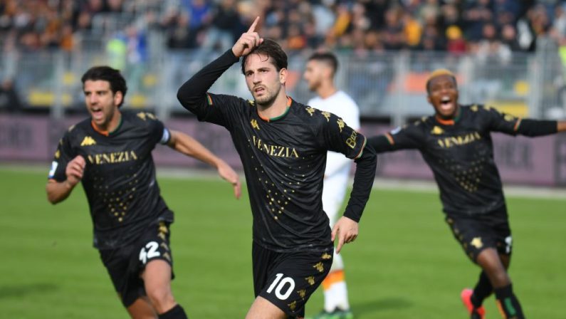 Roma sconfitta 3-2 a Venezia