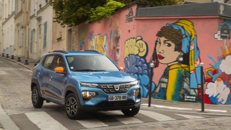 Dacia Spring ancora leader tra i veicoli elettrici