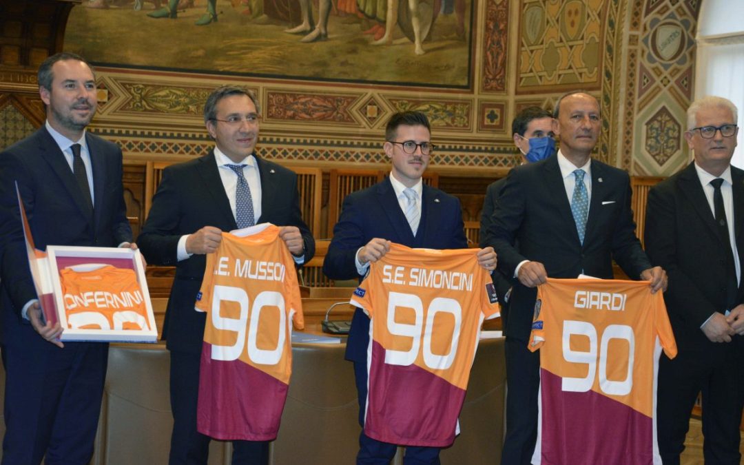 90 anni Federazione San Marino, maglia speciale con l’Inghilterra