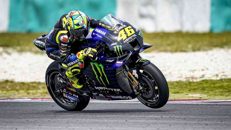 Pole di Martin a Valencia, Rossi in quarta fila