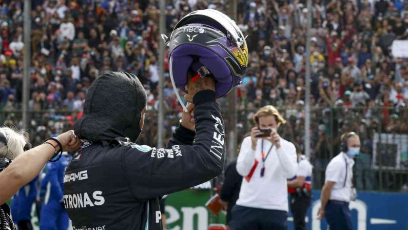 Formula 1, show di Hamilton in Brasile, Verstappen chiude secondo