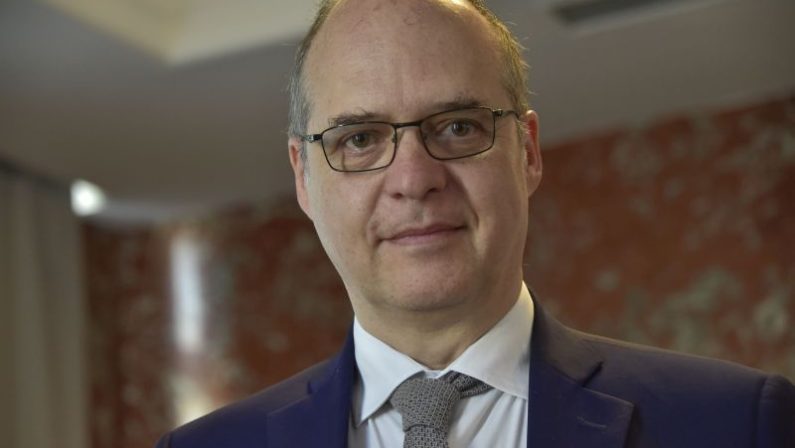 Magrini “Pillola anti-Covid disponibile dopo Natale”