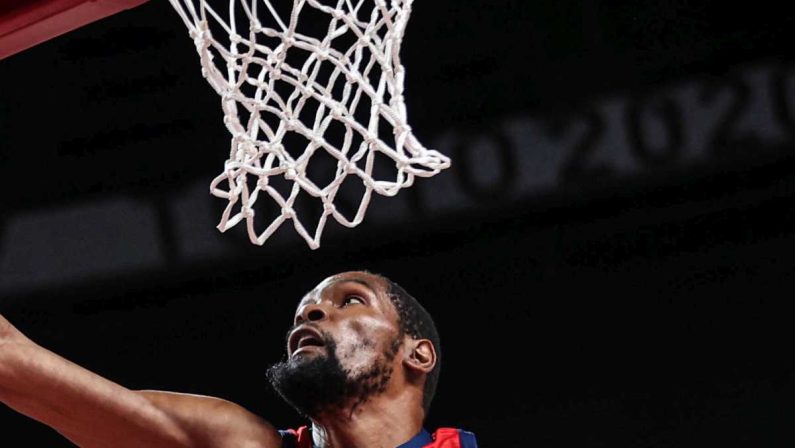 Stop Wizards, ok Nets e Suns, Antetokounmpo affonda Lakers