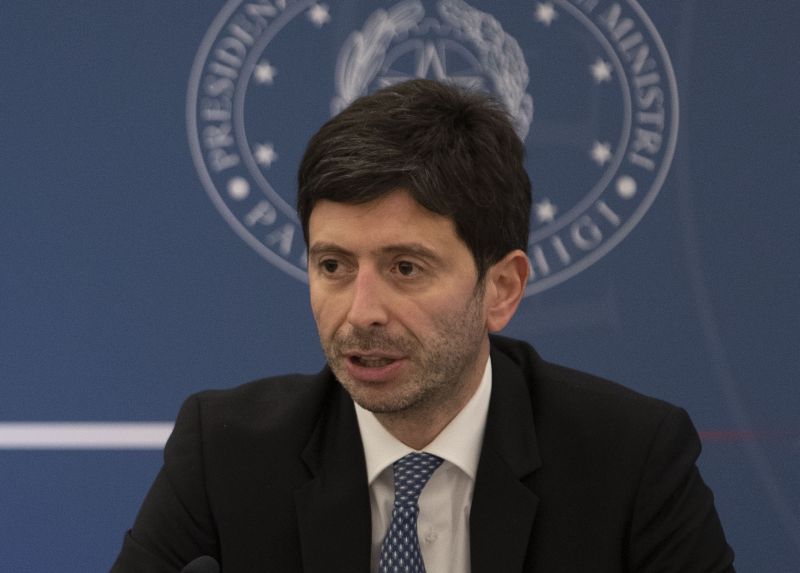 Speranza “Ingresso vietato in Italia dal Sudafrica e altri 6 paesi”
