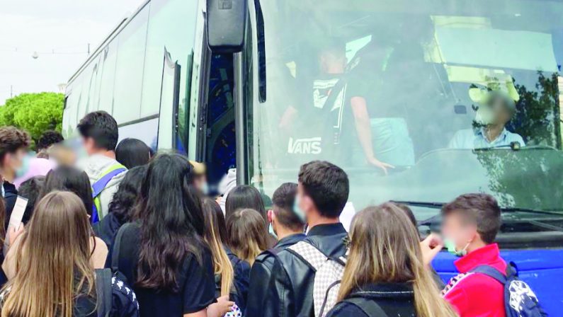 Turno unico a scuola, a Bari pronti 80 bus in più