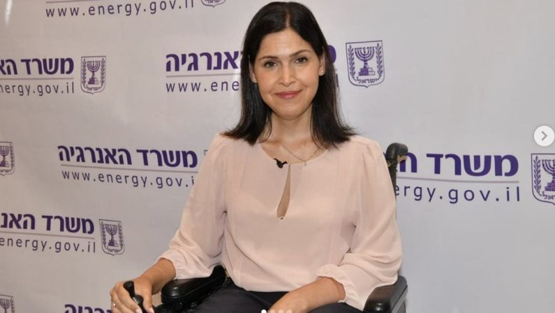 Ministra israeliana in sedia a rotelle lasciata fuori da Cop26