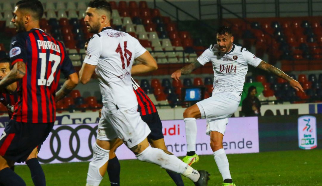 La rete di Montalto che ha deciso il derby tra Cosenza e Reggina