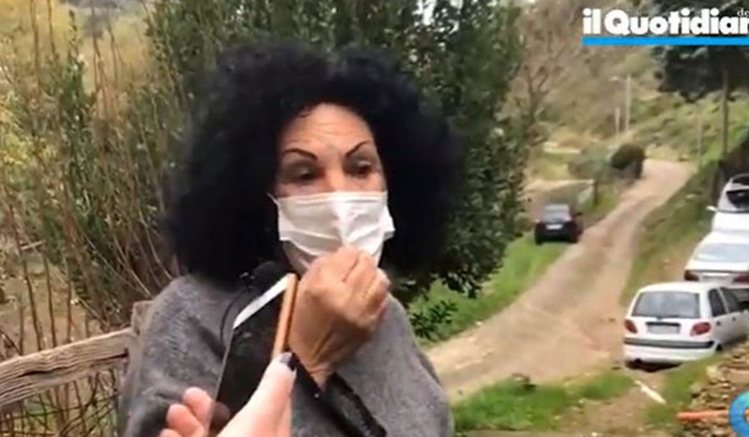 Una degli abitanti di contrada Macchia