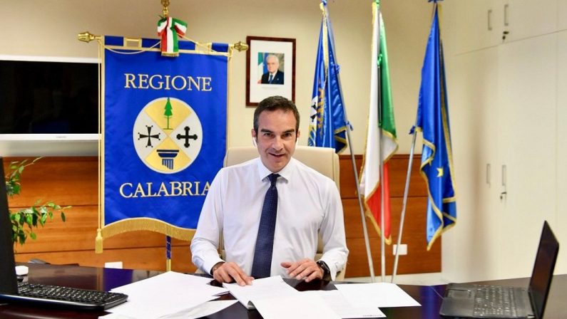 Assunzioni in Regione, Occhiuto cambia: «Saranno gestite da Ministero e Formez»