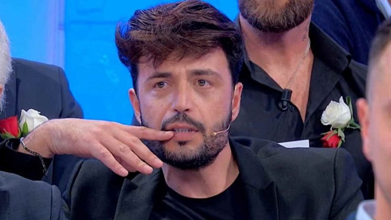 La star di "Uomini e donne" Armando Incarnato a processo a Paola