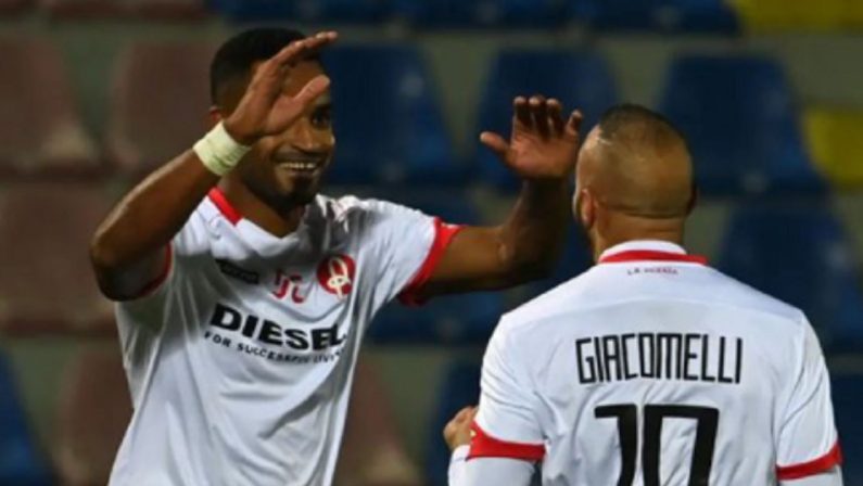 Serie B, abisso Crotone: allo "Scida" passa anche il Vicenza