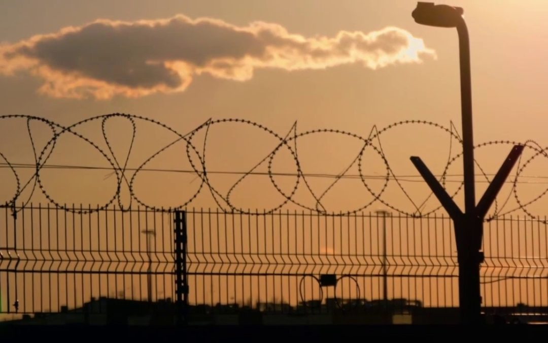 Tensione per i migranti al confine tra Bielorussia e Polonia