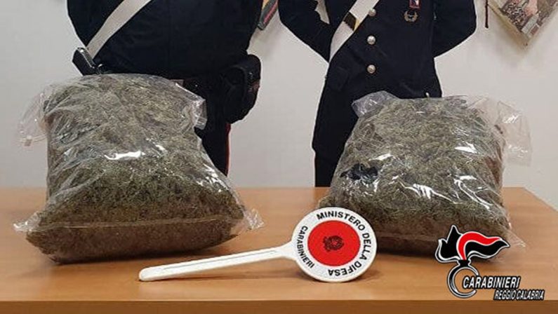 Fermati con sei chili di marijuana, due arresti nel Reggino