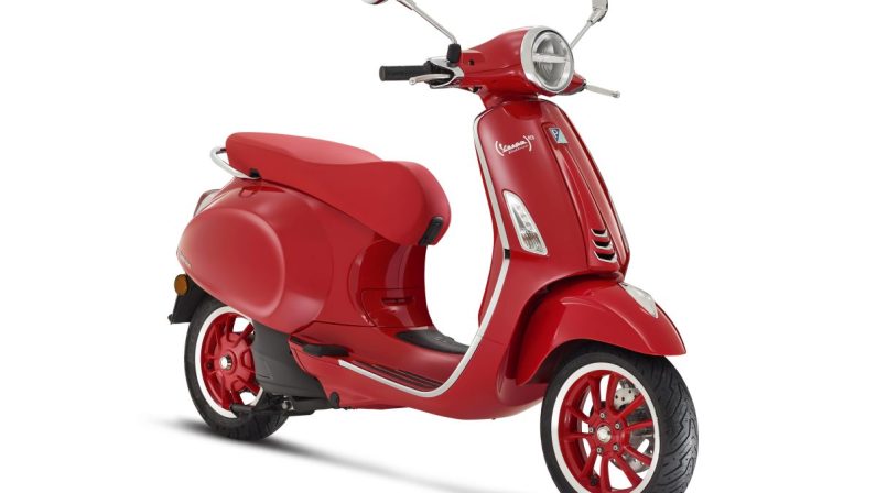 (RED) e Vespa insieme nella lotta contro l’Aids e le pandemie