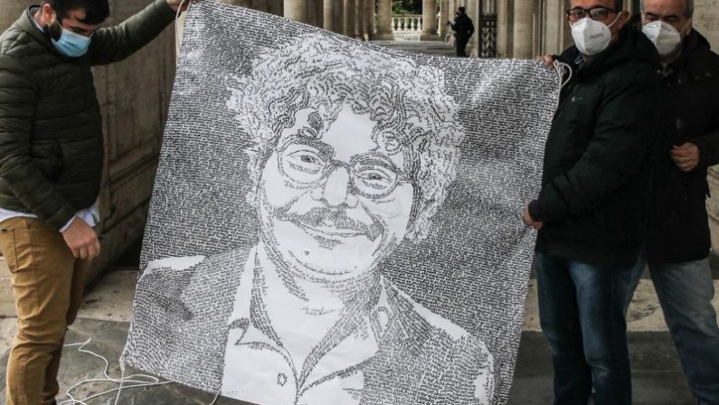 Zaki sarà scarcerato ma rimane sotto processo, Bologna lo attende