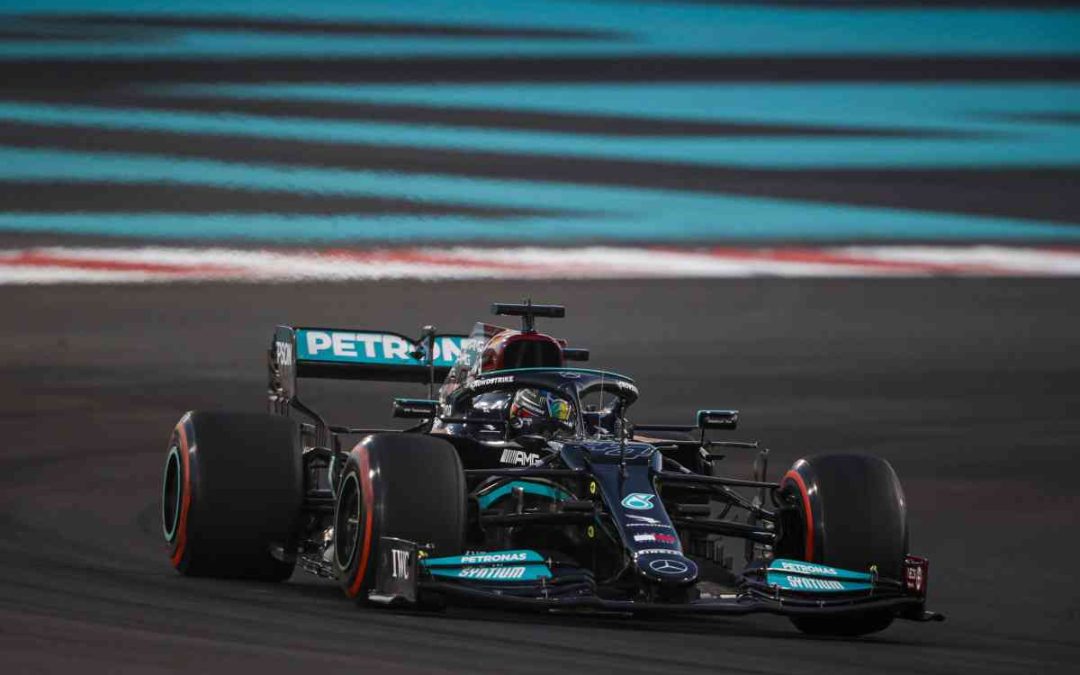 Hamilton domina il venerdì di libere ad Abu Dhabi