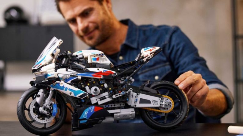 Bmw Motorrad presenta la Lego Technic Bmw M 1000 RR