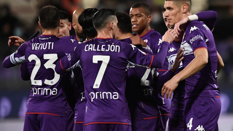 Fiorentina agli ottavi di Coppa, 2-1 al Benevento