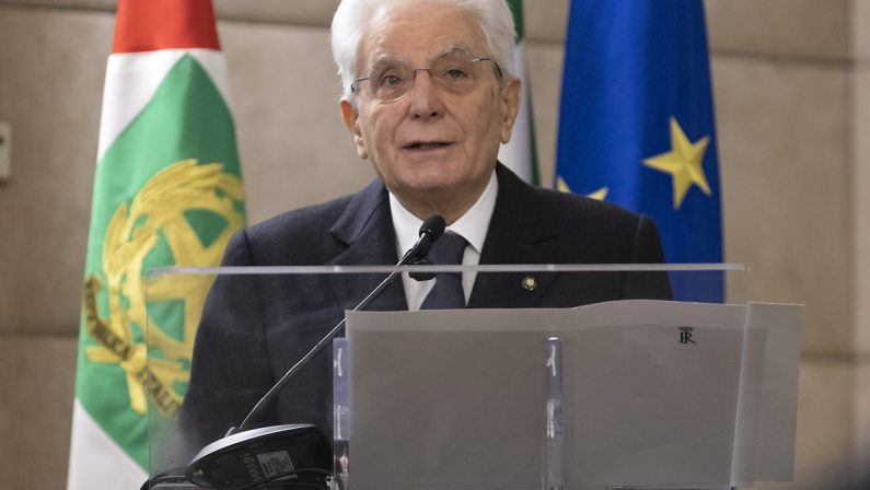 Mattarella a Bari il 4 novembre per la giornata delle Forze Armate