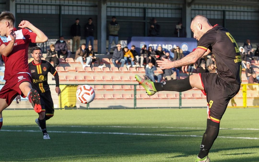 Davide Giglio centravanti dello Sporting Catanzaro Lido