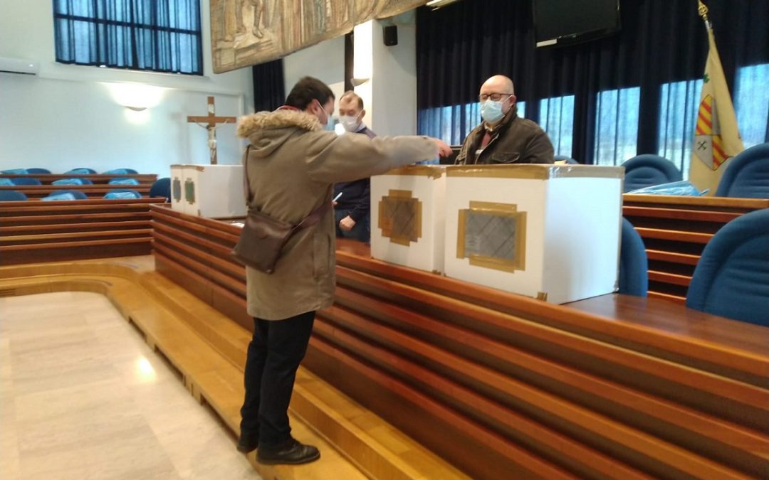 Il voto nella sede della Provincia di Catanzaro