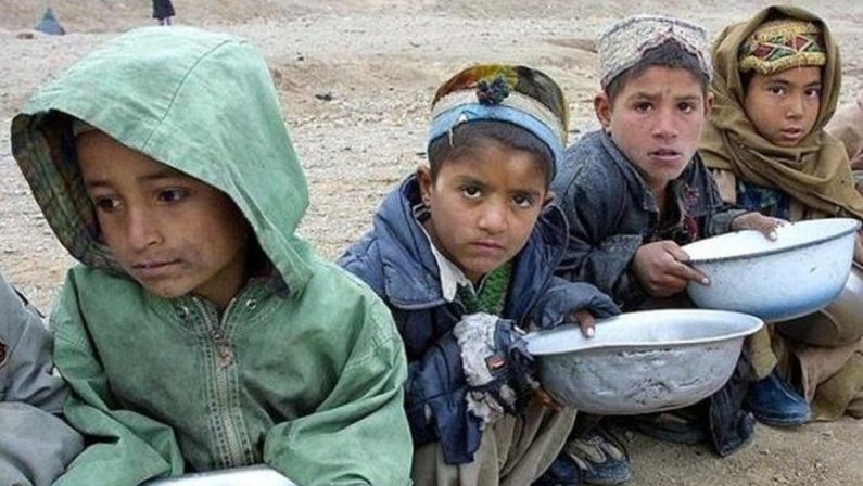 Catastrofe Afghanistan: prima i talebani ora il Paese muore di fame per la siccità