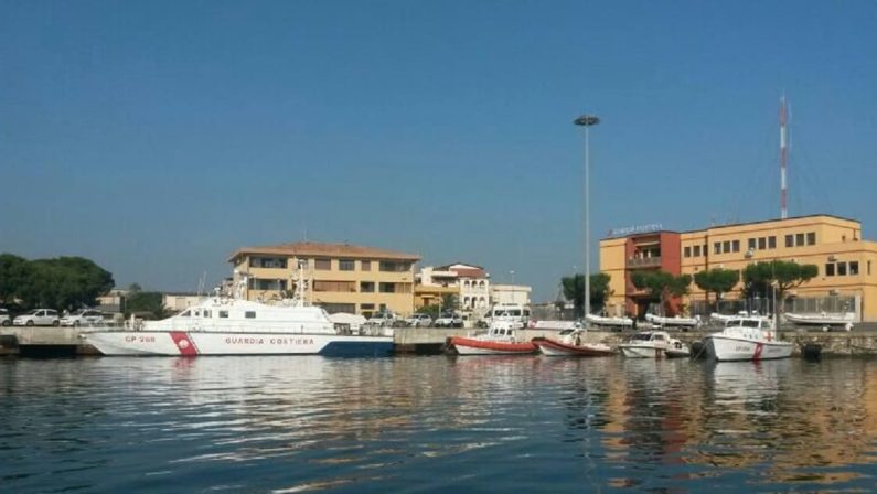 Sbarco di migranti in arrivo a Vibo Marina