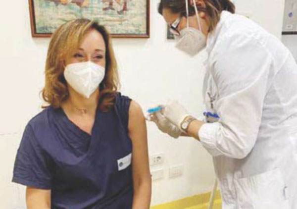 «Da mamma e medico dico: vaccinate i bimbi»