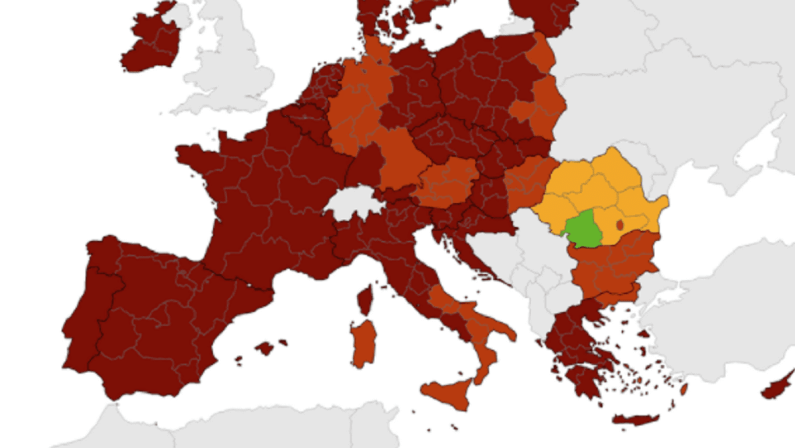 Mappa Ecdc, tutta Italia in rosso e rosso scuro. Gimbe: «Sistema di testing in tilt»