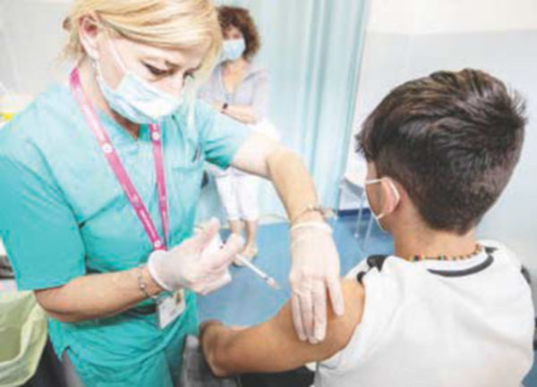Vaccini nelle scuole, due giornate in Calabria prima della riapertura
