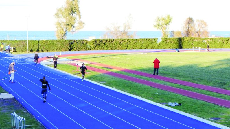 Bari, Malagò inaugura il campo di atletica leggera Bellavista 